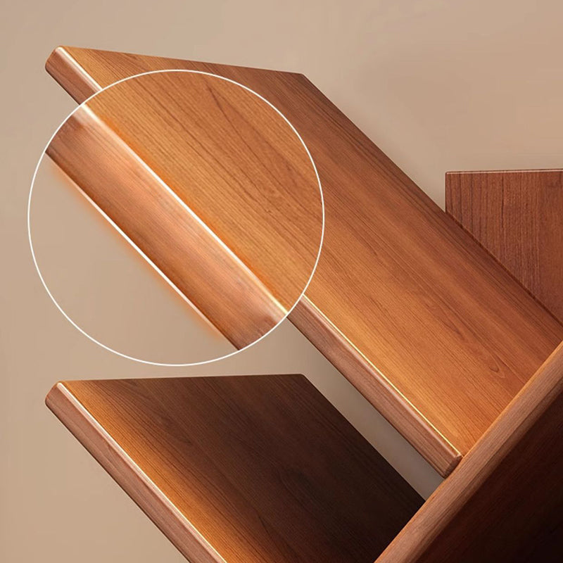 Bookshelf shelf detail
