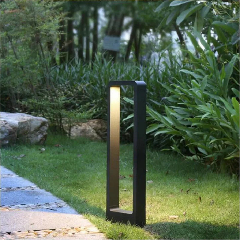Garden bollard light detail