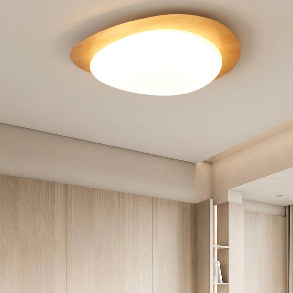 Pebble ceiling light, wood grain, cool white