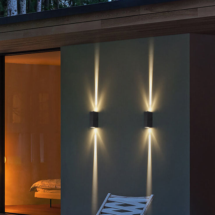 Rectangular outdoor wall light with up and down beams