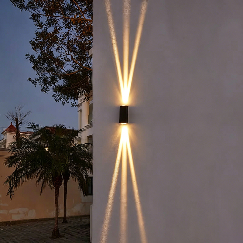 Large three-beam outdoor wall light