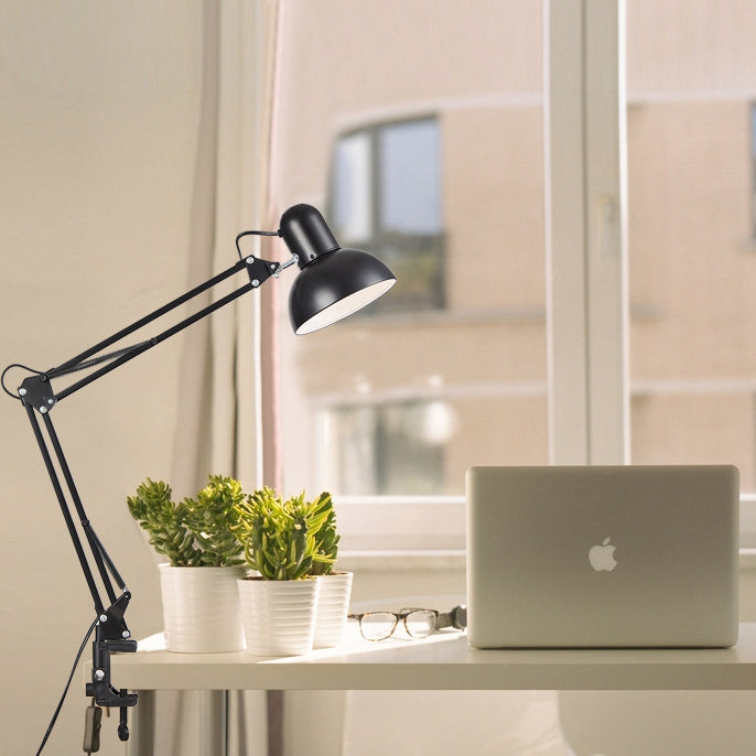 Clip-on desk lamp with retractable arm