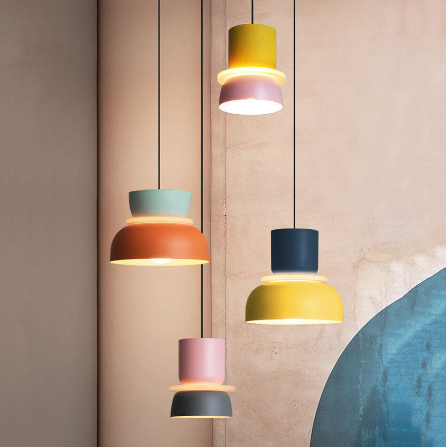 Macaron pendant light in yellow and pink