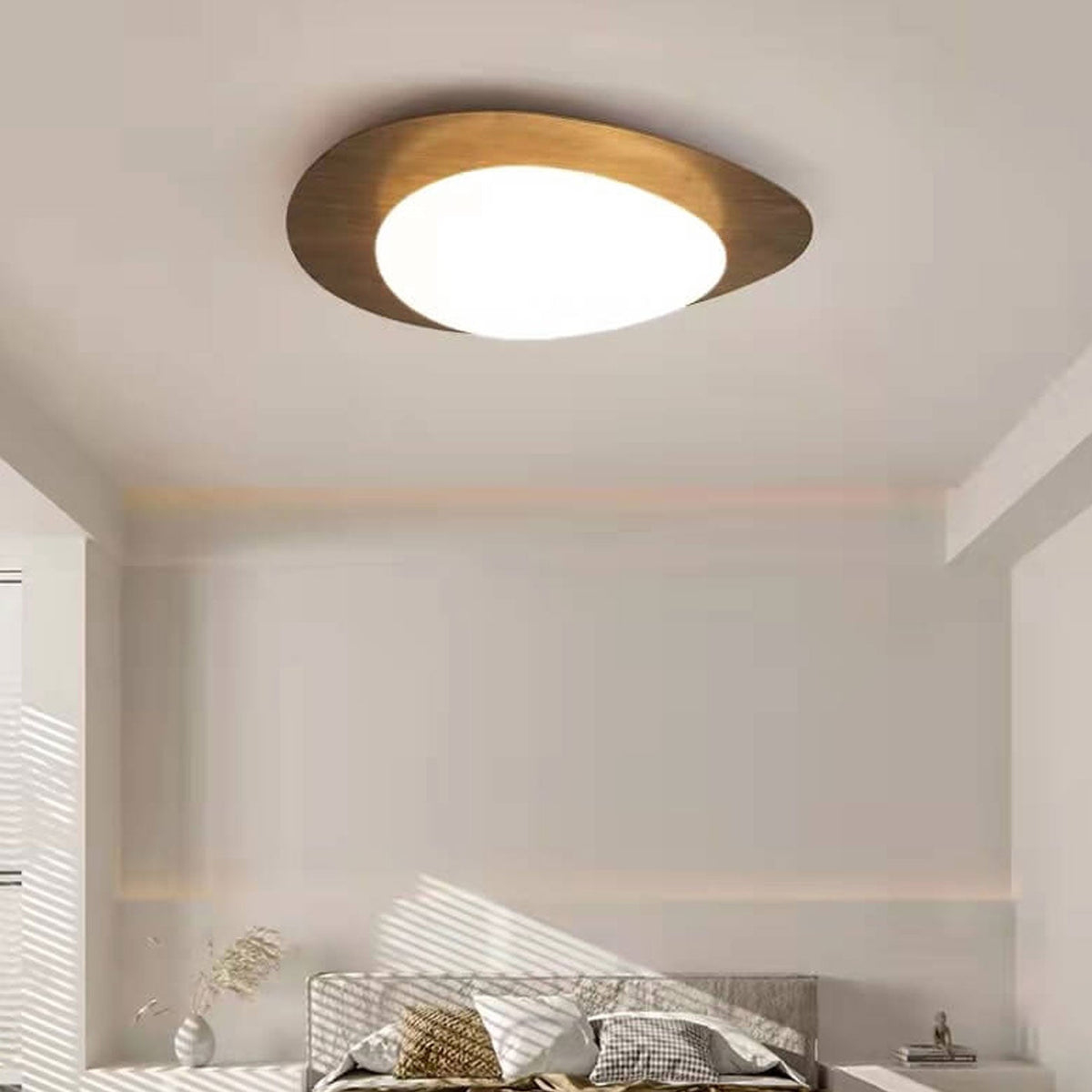 Pebble ceiling light, walnut grain, cool white