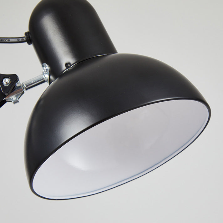 Clip-on lamp detail