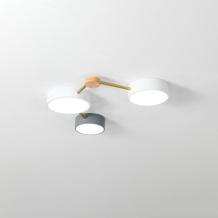 3-light Scandinavian flush ceiling light