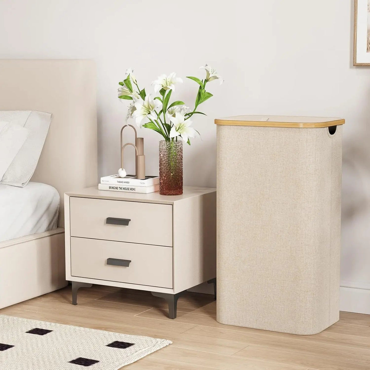 Foldable laundry hamper with lid