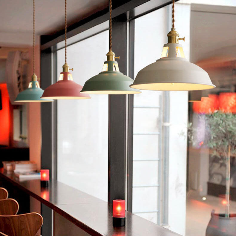 Barn pendant light bulb socket