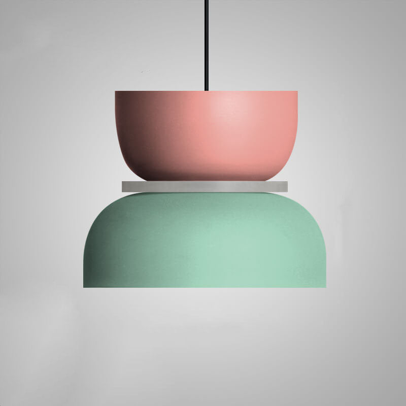 Medium macaron pendant in pink and green