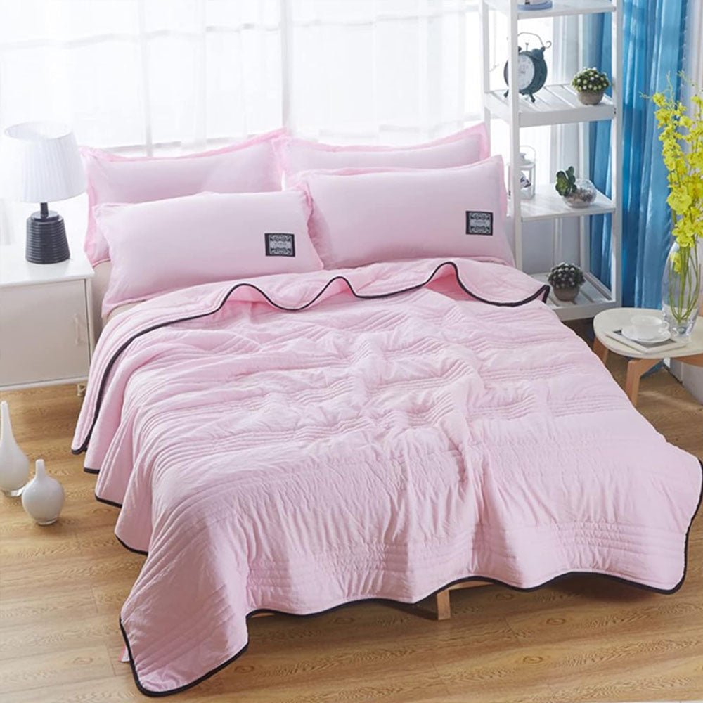 Cooling blanket in blush pink