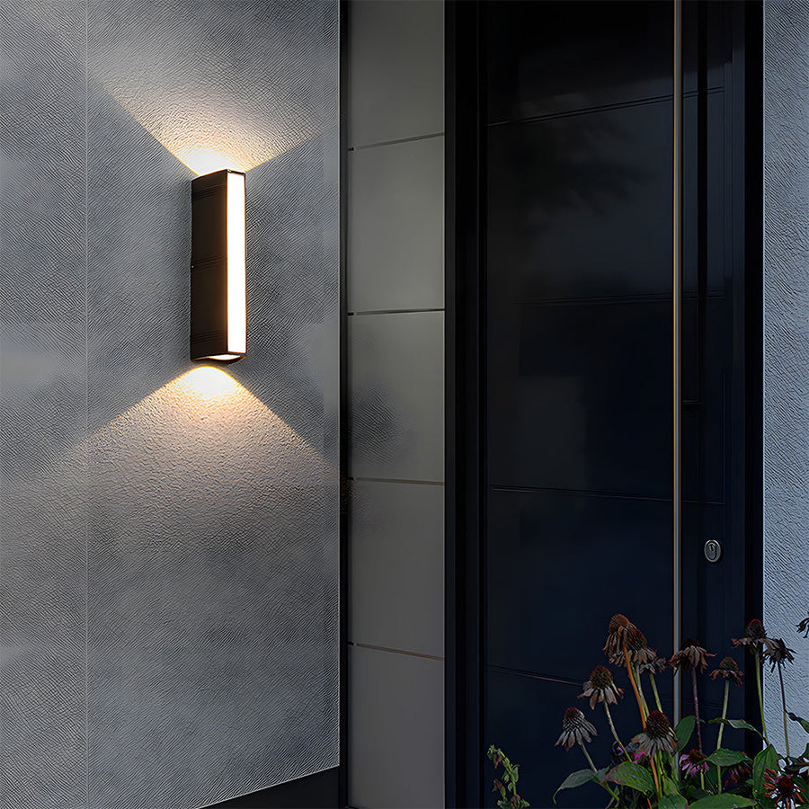 Black LED outdoor wall light, 15.5 cm