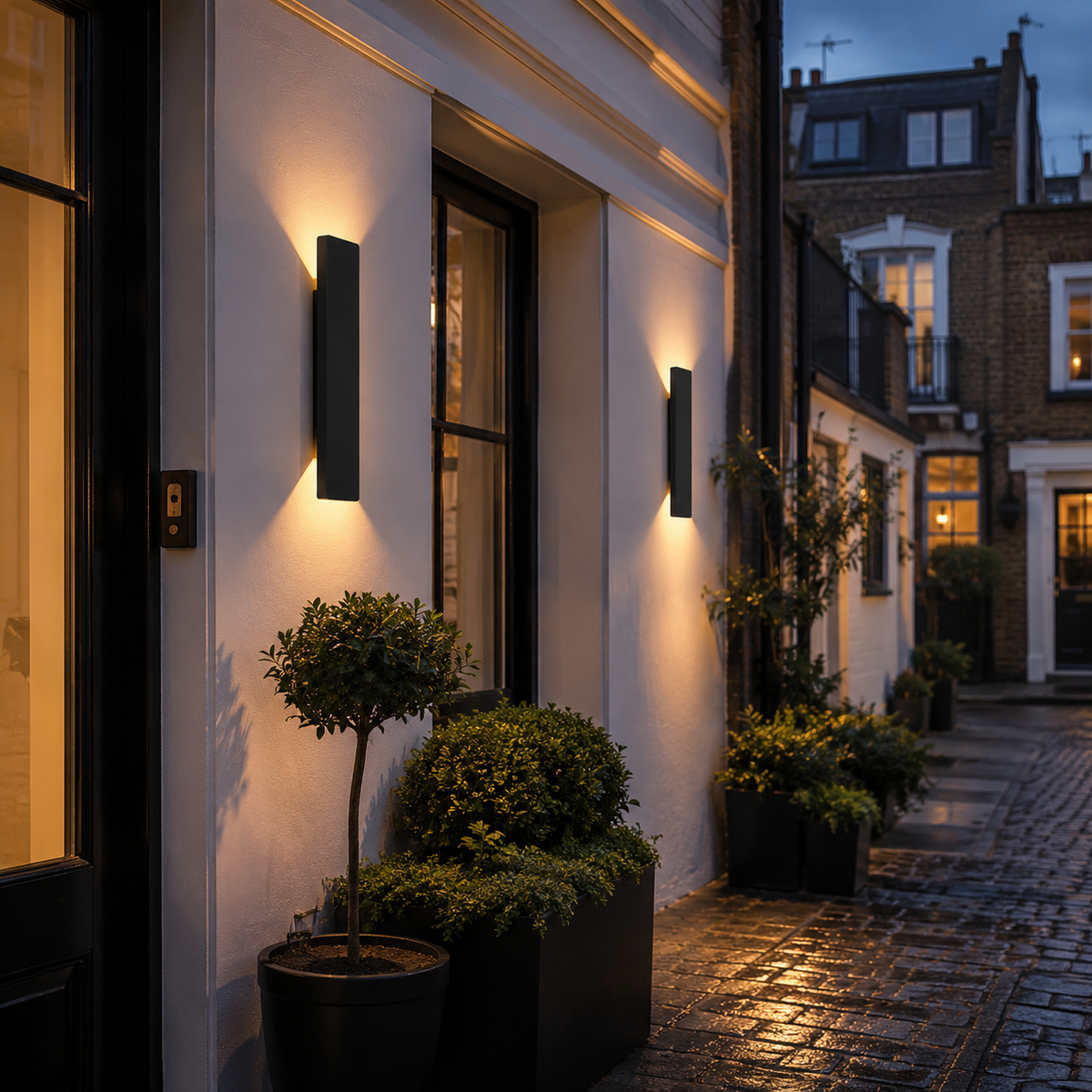 Kashti wall light features