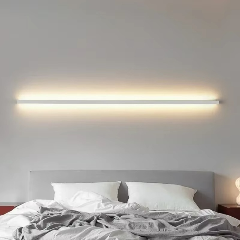 Slim white aluminium LED wall light