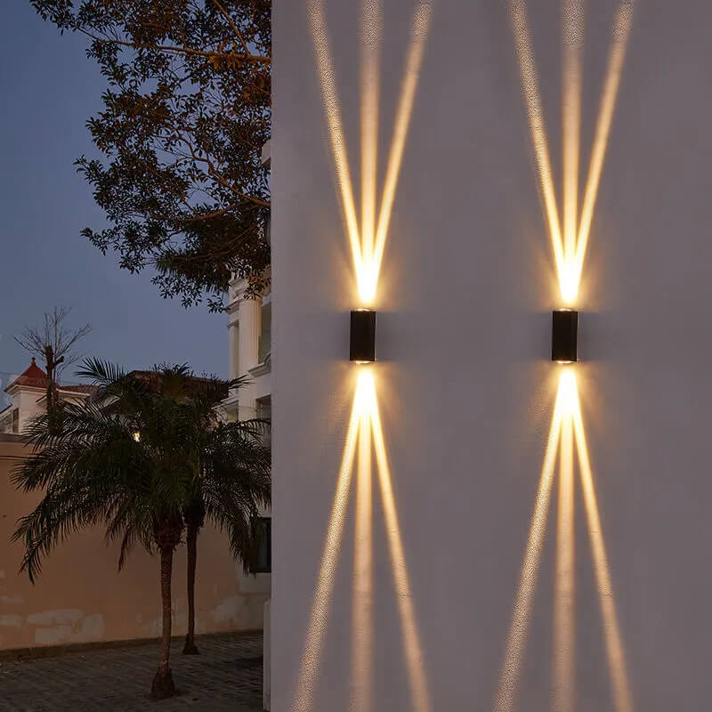 Outdoor wall light beam variant