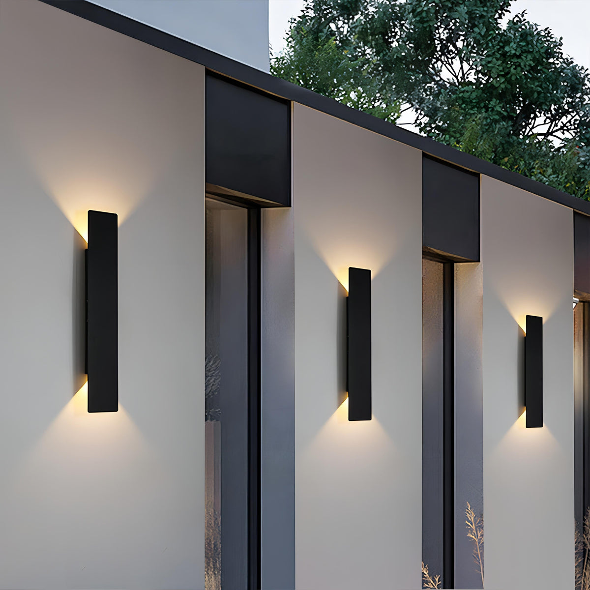 Kashti wall light at night