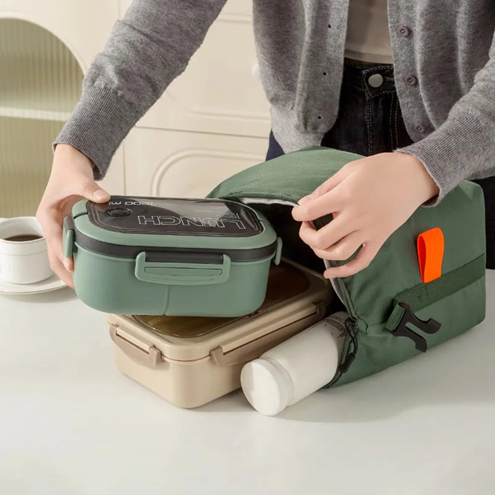 Insulated lining inside lunch bag