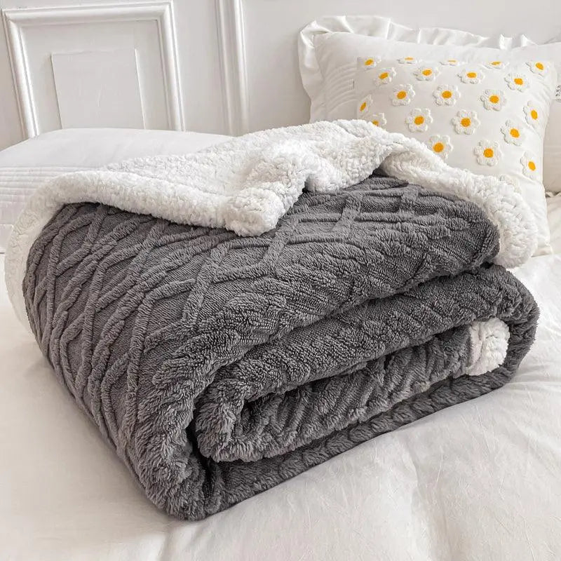 Lamb fleece blanket in Dark Grey