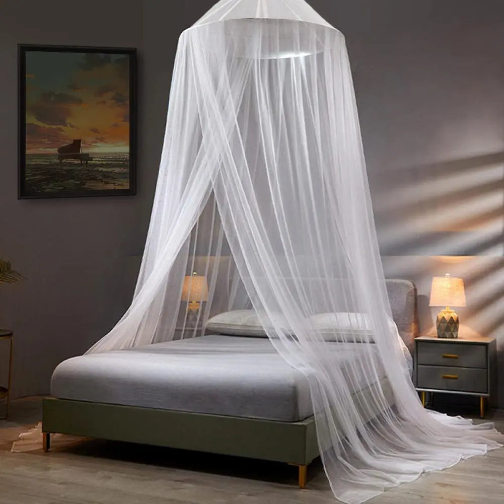 Dome mosquito net in White