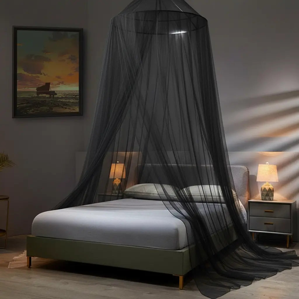 Dome mosquito net in Black