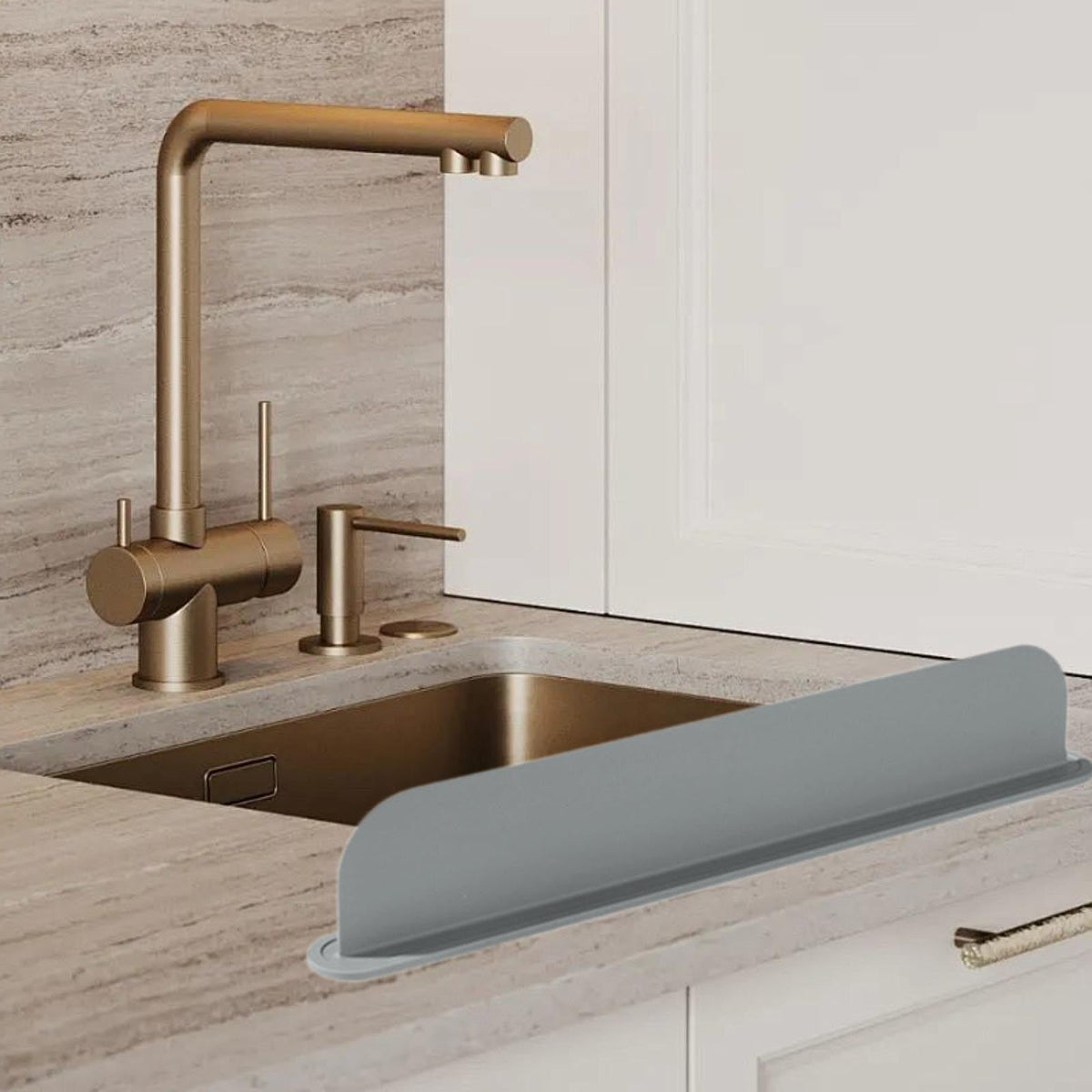 Sink splash guard colour options