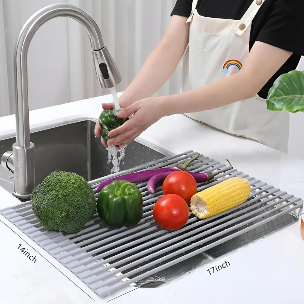 Foldable drying rack in use