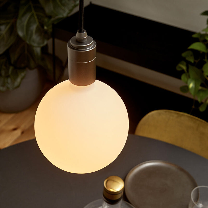E27 LED globe bulb sizes G80, G95 and G125